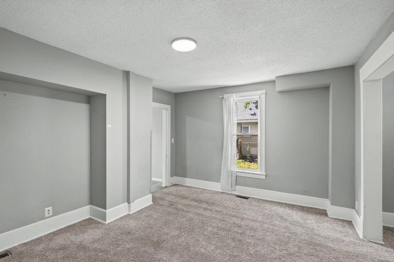 1094 Kent Street - Photo 10