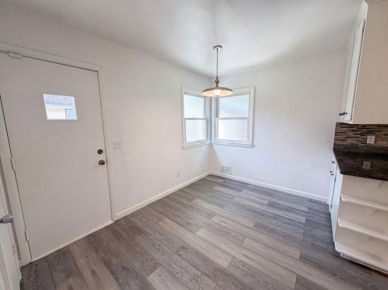 6180 6th Street NE - Photo 6
