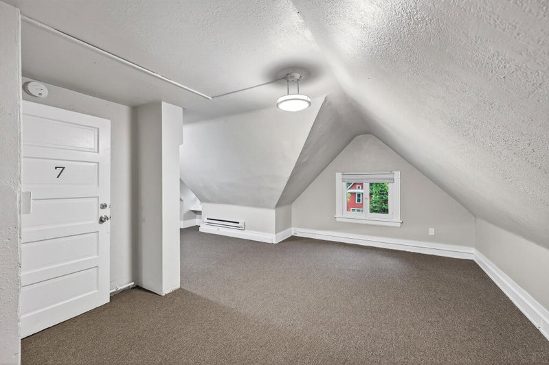 812 7th Street SE - Photo 26