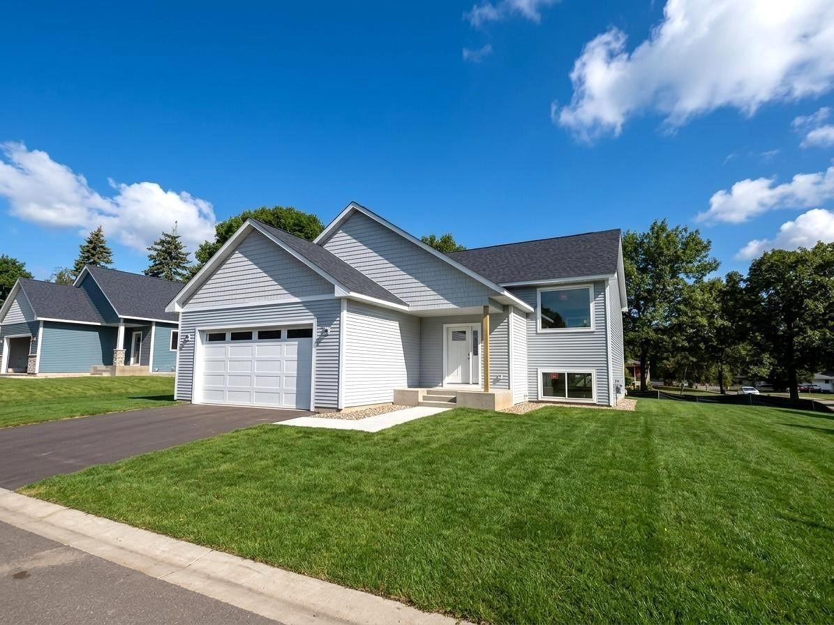 1304 Robinwood Lane