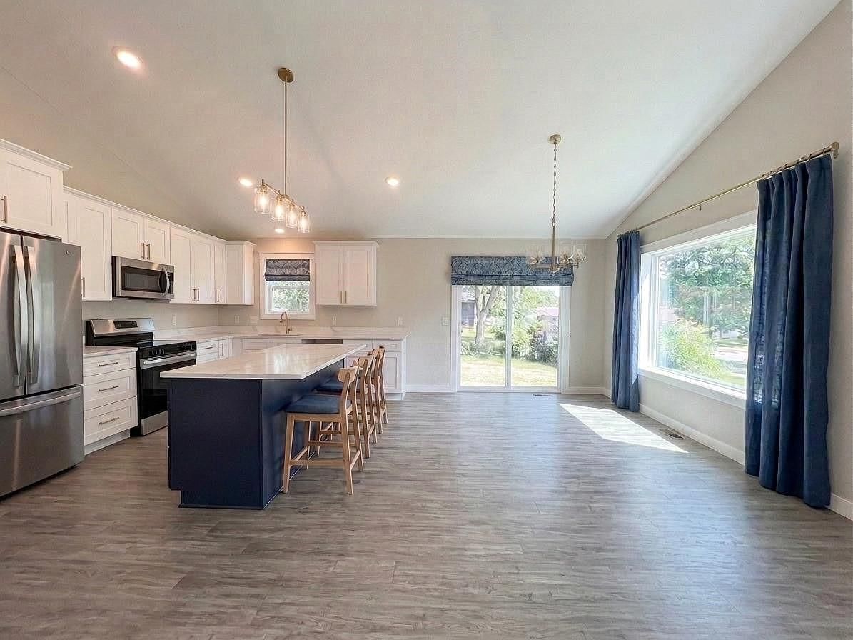 1312 Robinwood Lane