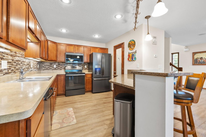 15221 Stonewood Terrace - Photo 15