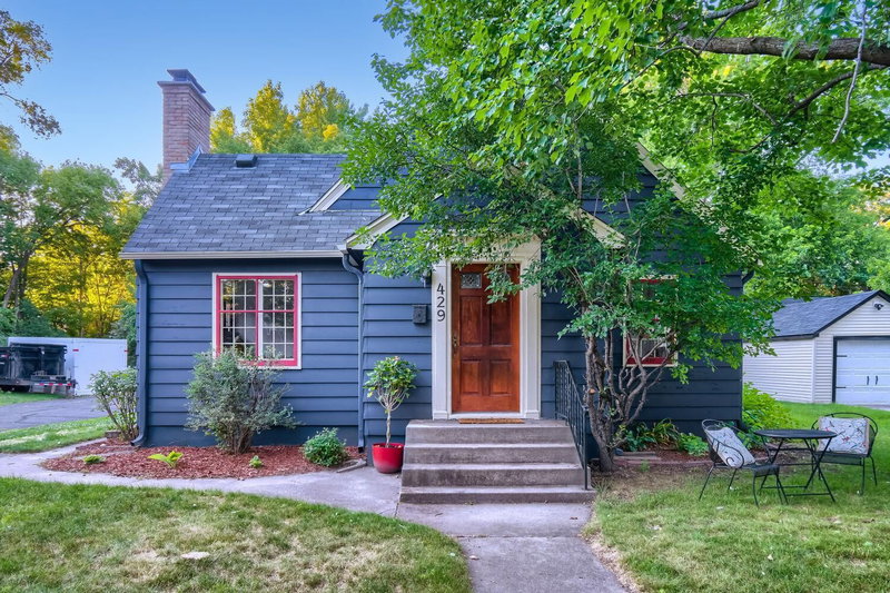 429 Fremont Street - Photo 3
