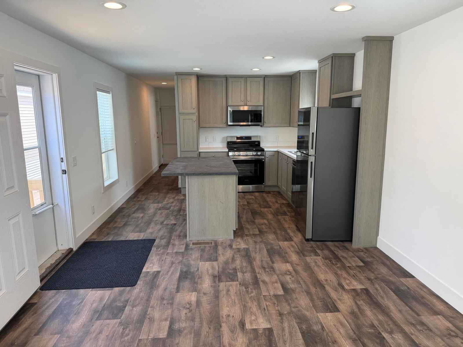 1611 6th Avenue E #A6
