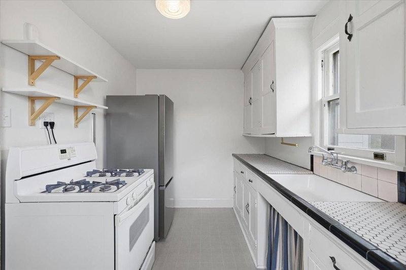 1070 Bradley Street - Photo 21