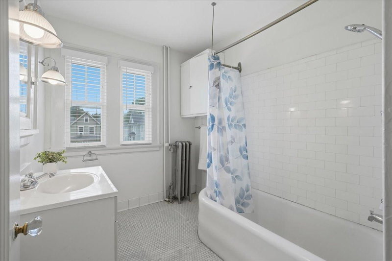 1070 Bradley Street - Photo 25