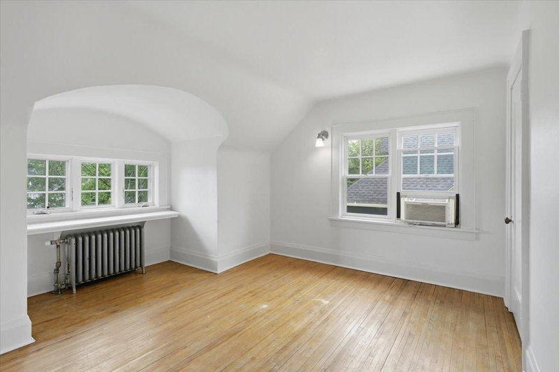 1070 Bradley Street - Photo 28