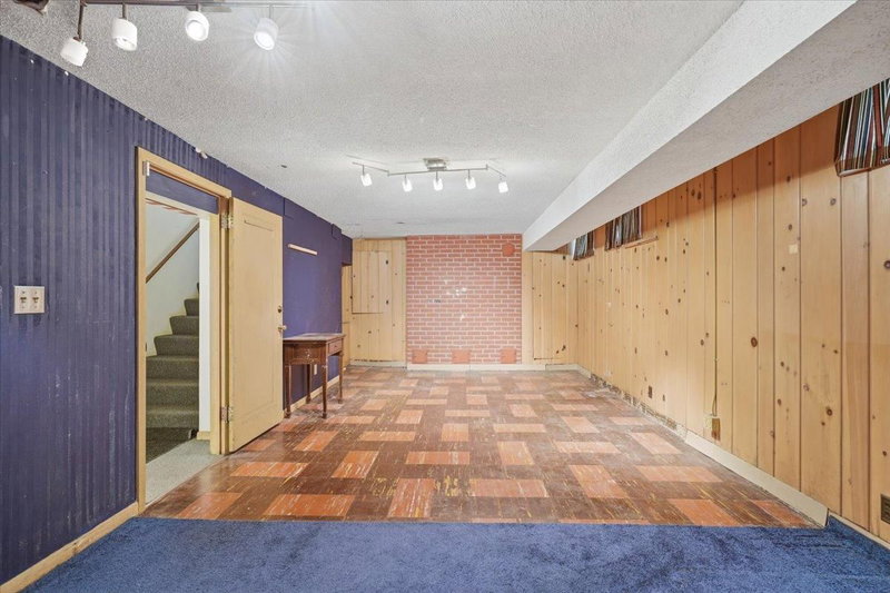 1070 Bradley Street - Photo 34
