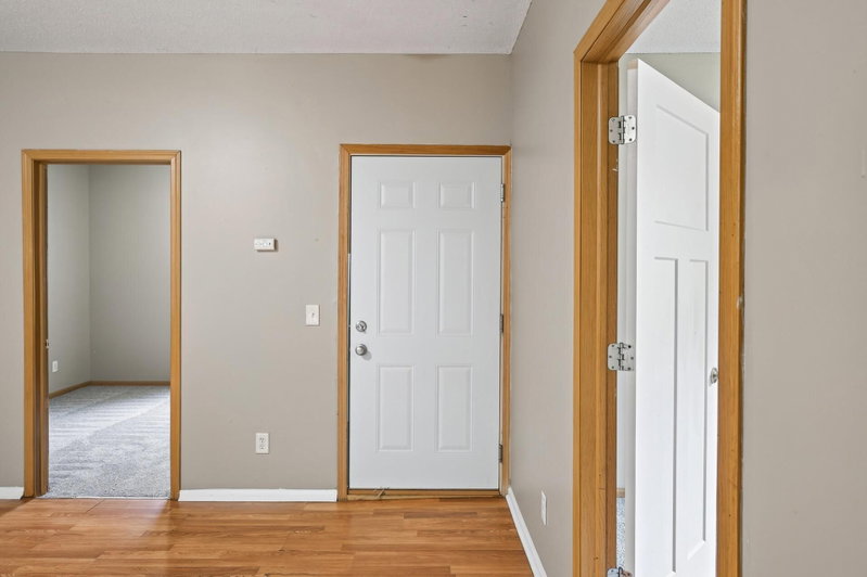 3023 Dupont Avenue N - Photo 12