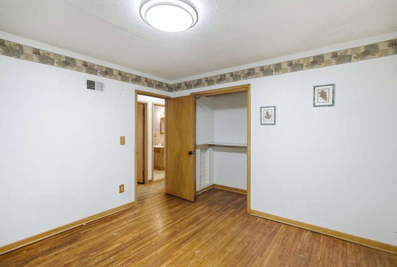 316 Silver Street W - Photo 16