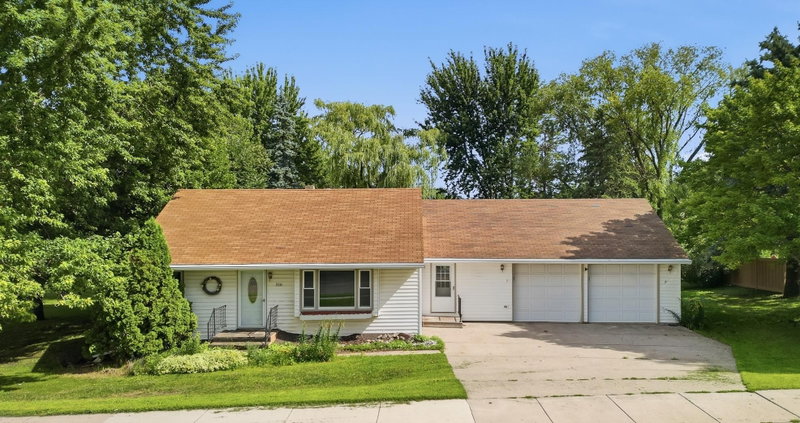 316 Silver Street W - Photo 25