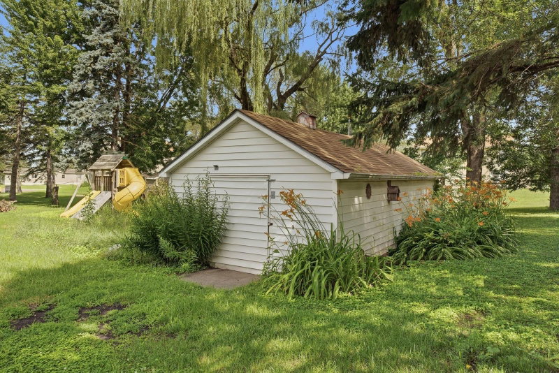 316 Silver Street W - Photo 31