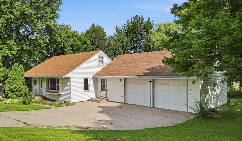 316 Silver Street W - Photo 32
