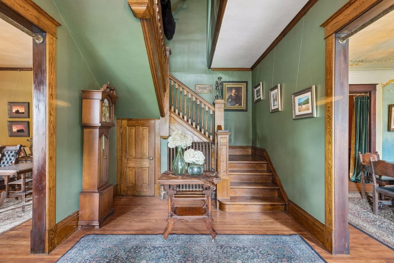 223 Walnut Street - Photo 10
