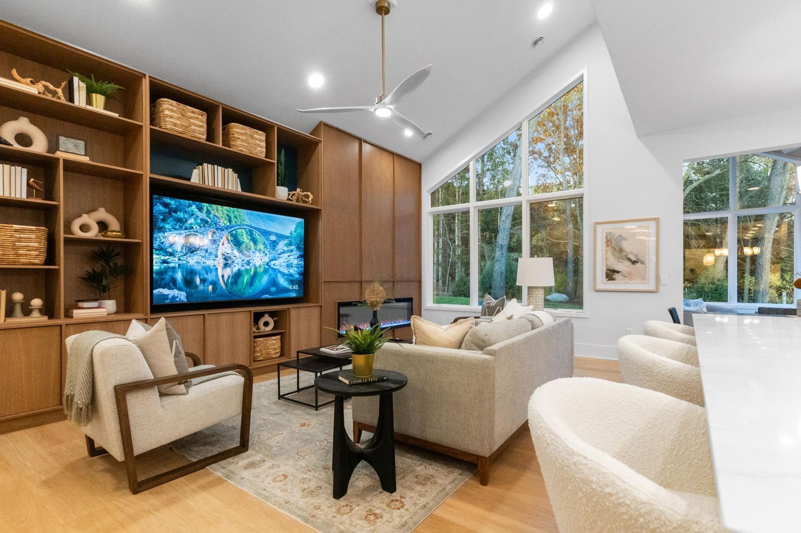 600 Kraewood Drive