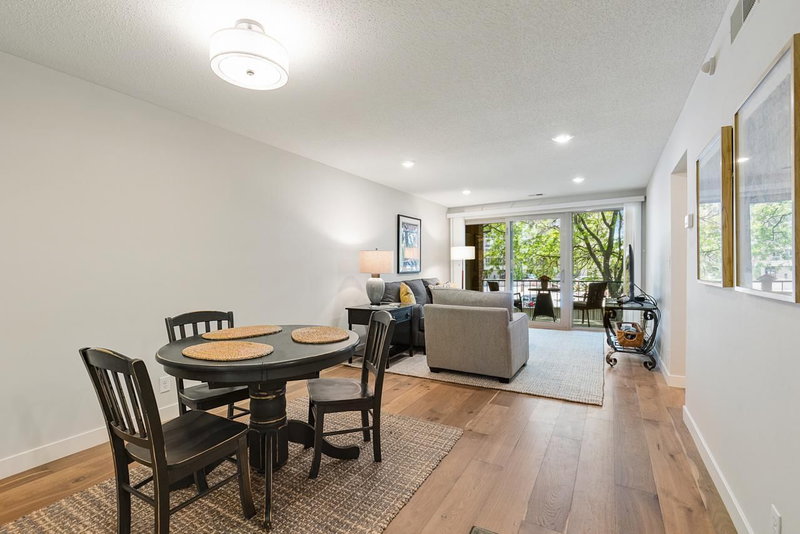 6328 Barrie Road #3K - Photo 3