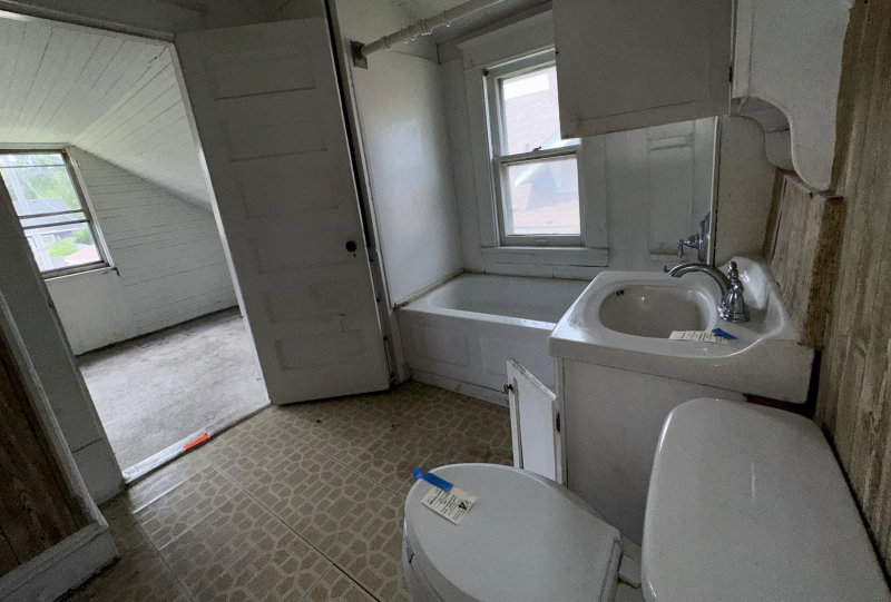 3642 Van Buren Street NE - Photo 8