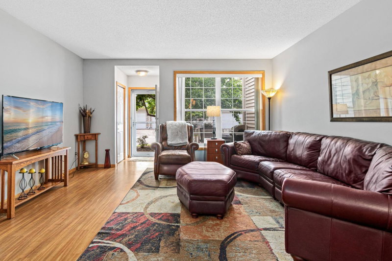 1947 Bluestem Lane - Photo 3