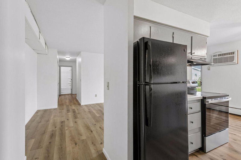 911 7th Street S #3 - Photo 12