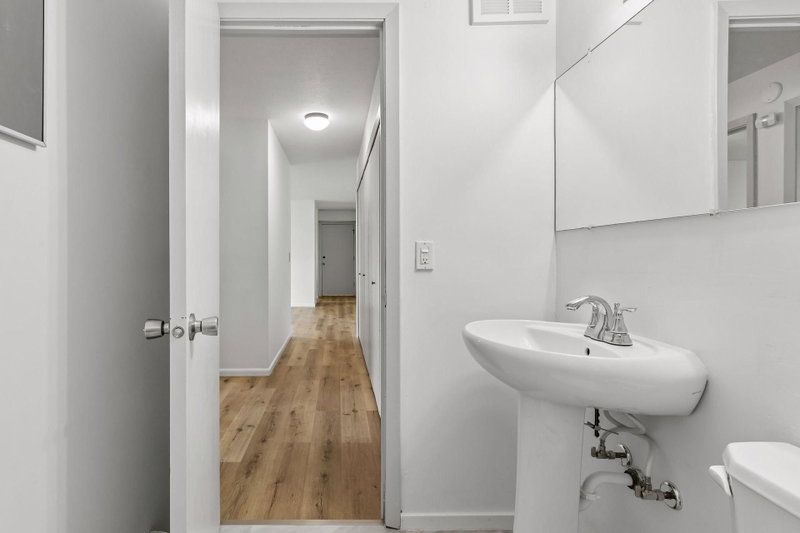 911 7th Street S #3 - Photo 16