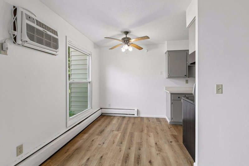 911 7th Street S #3 - Photo 8