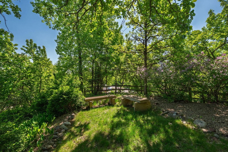 2840 Mayflower Avenue - Photo 44