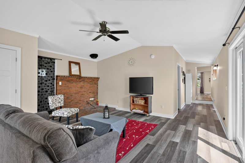 1408 Elm Street - Photo 17