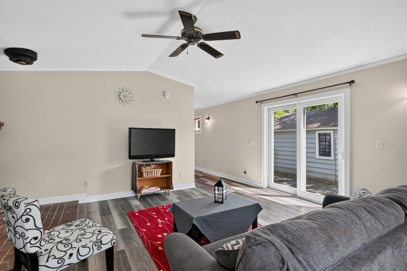 1408 Elm Street - Photo 19