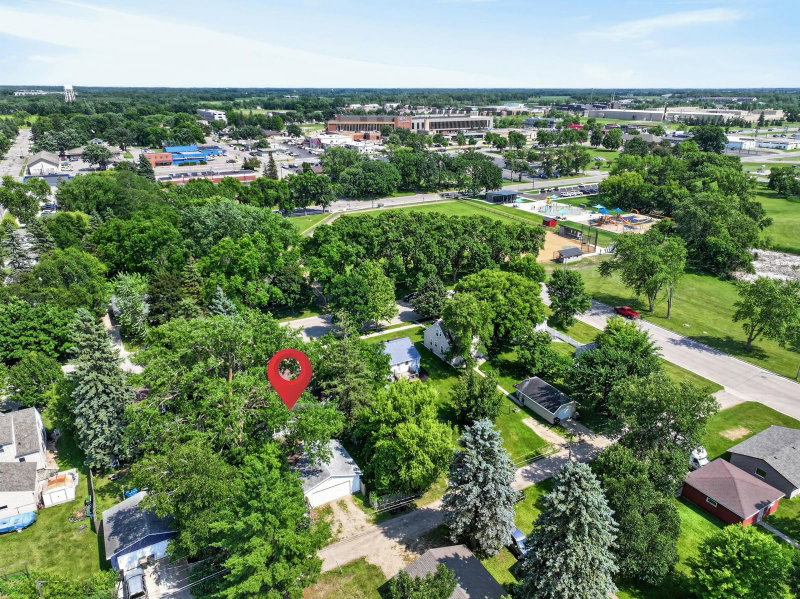 1408 Elm Street - Photo 6