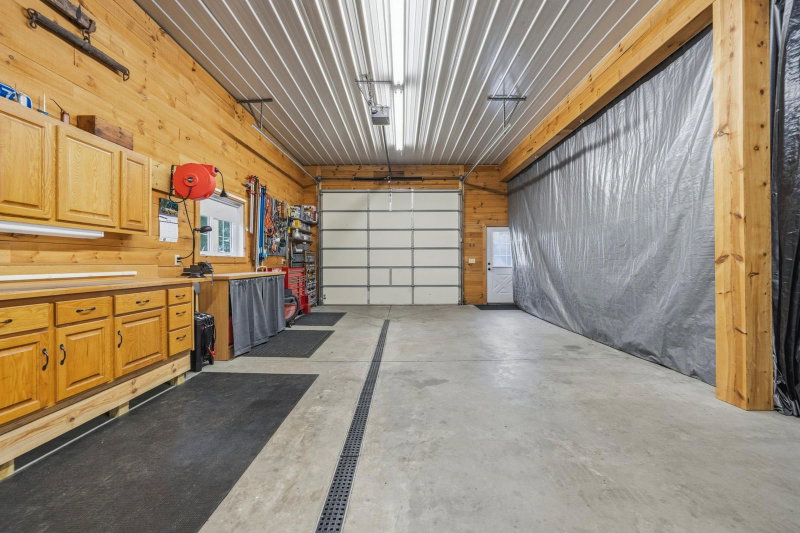 4800 39th Avenue NE - Photo 40