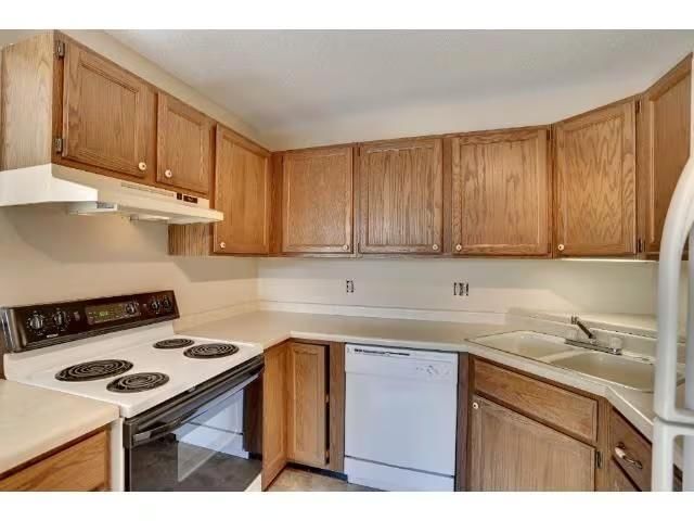 2240 Ridge Drive #33