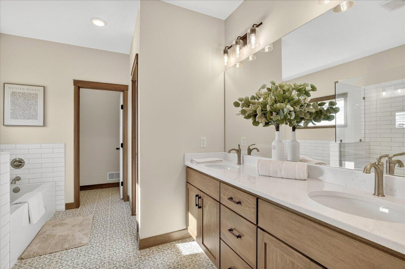 15551 Quince Street NW - Photo 12