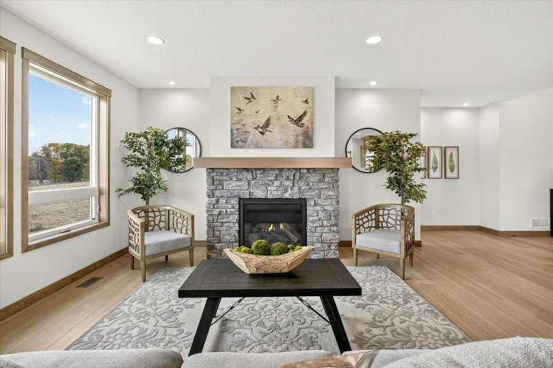 15551 Quince Street NW - Photo 5
