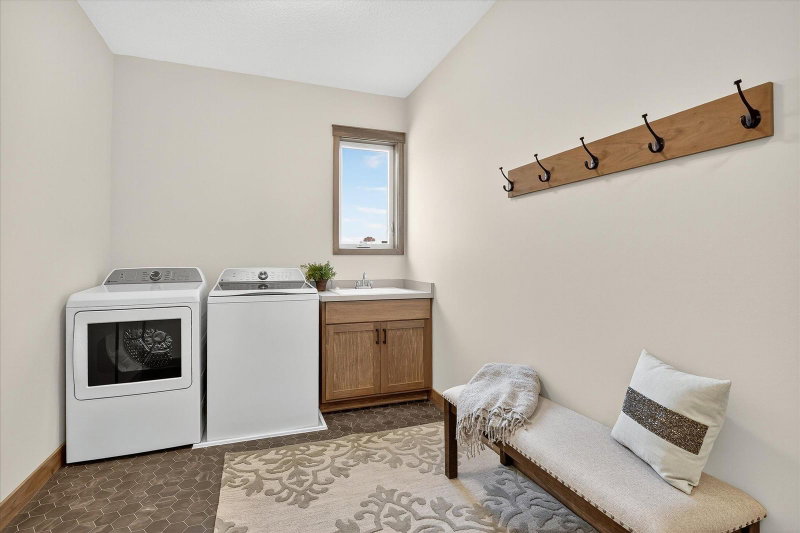 15551 Quince Street NW - Photo 9