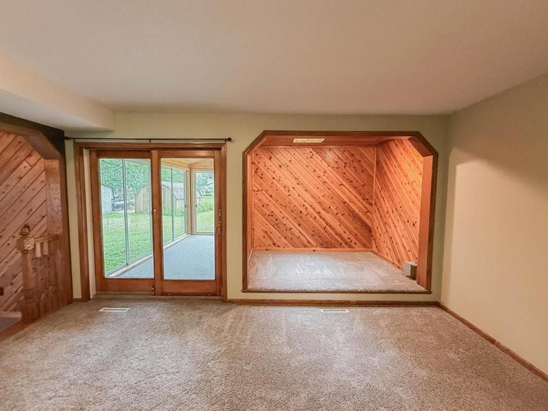 336 9 1/2 Street N - Photo 31