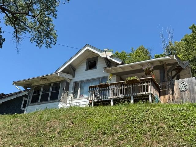 1115 Bush Street