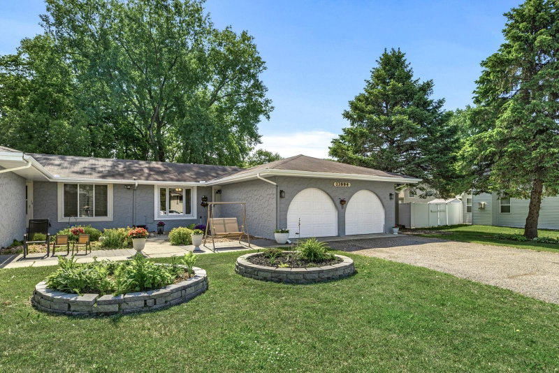 13994 Holyoke Court