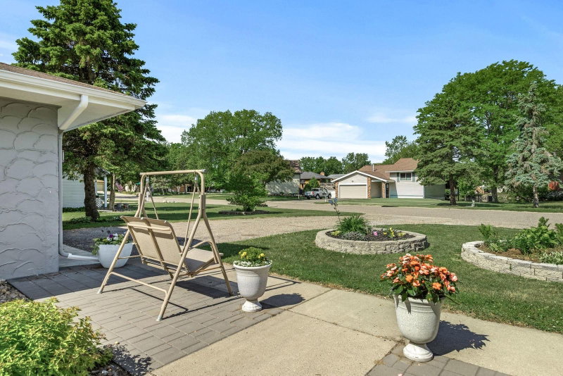 13994 Holyoke Court - Photo 2