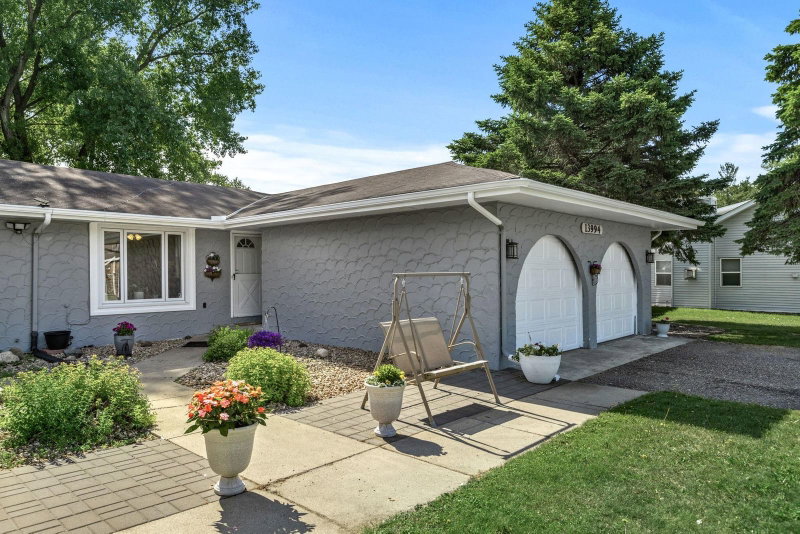 13994 Holyoke Court - Photo 3