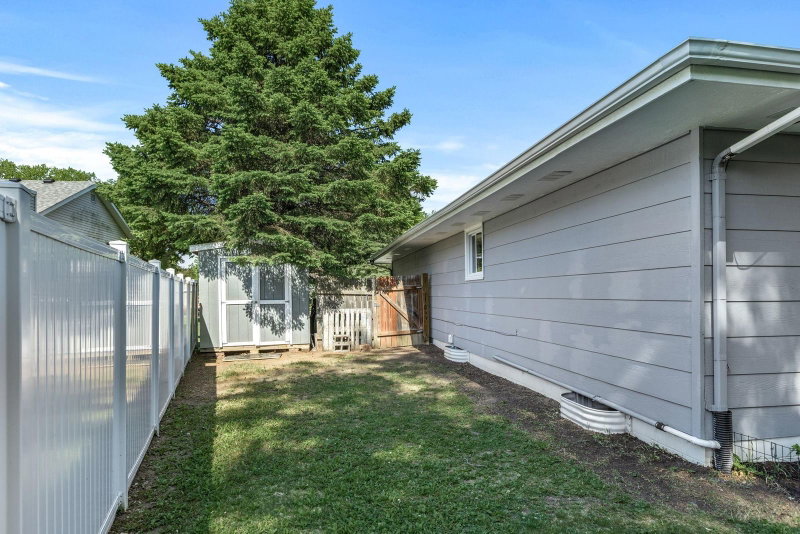 13994 Holyoke Court - Photo 34