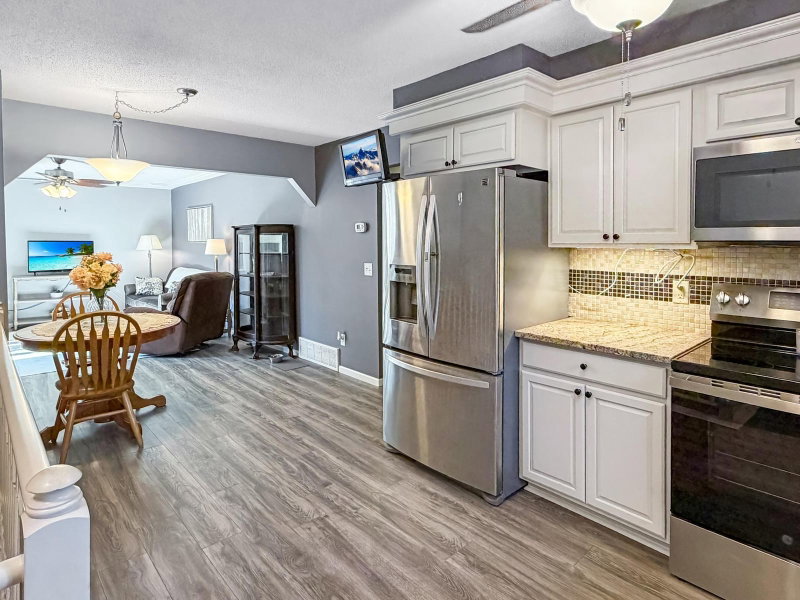 13994 Holyoke Court - Photo 8