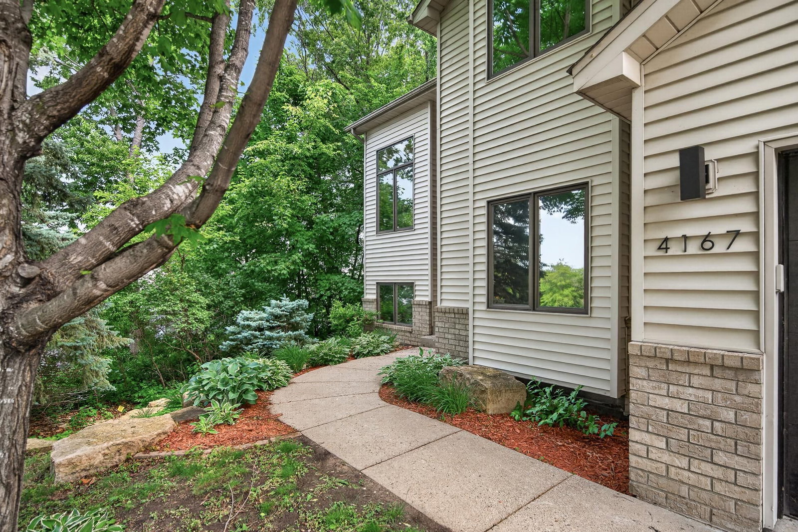 4167 Eau Claire Trail NE