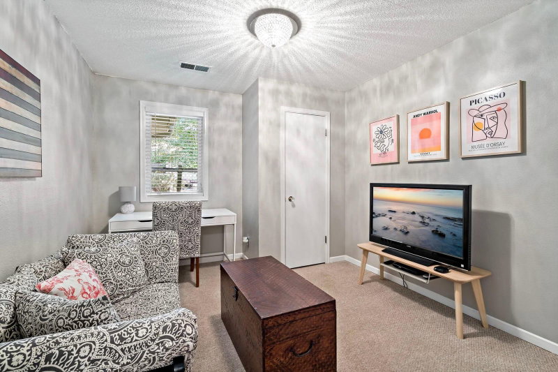 6017 Birchcrest Drive - Photo 11