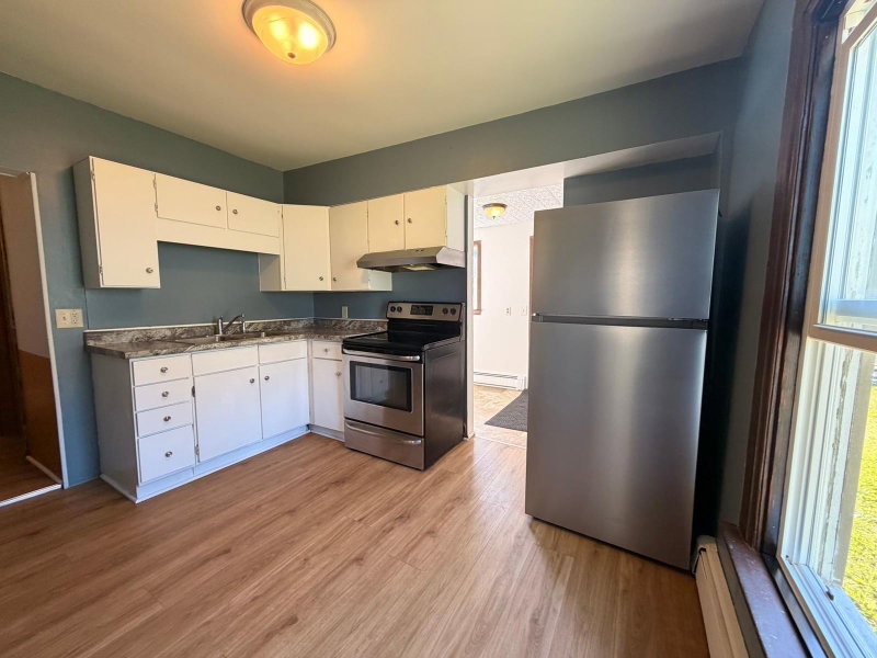 309 Pleasant Street NE - Photo 11