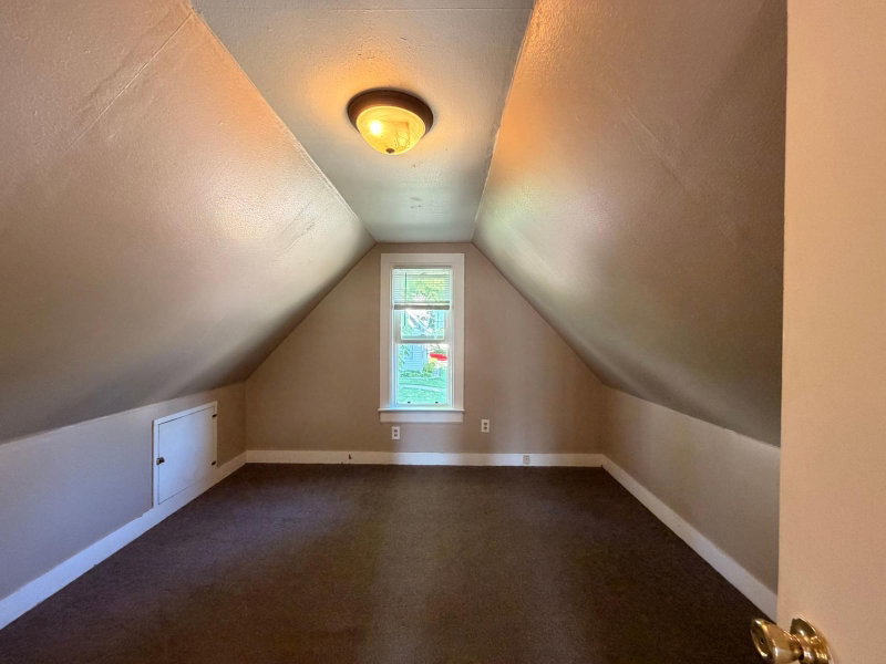 309 Pleasant Street NE - Photo 15
