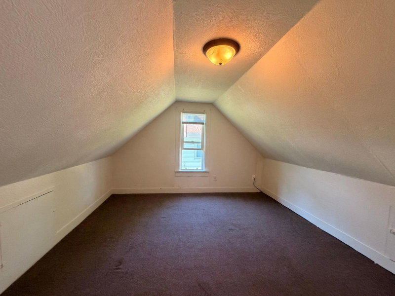 309 Pleasant Street NE - Photo 16