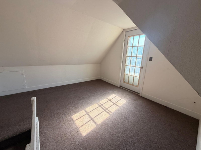 309 Pleasant Street NE - Photo 17