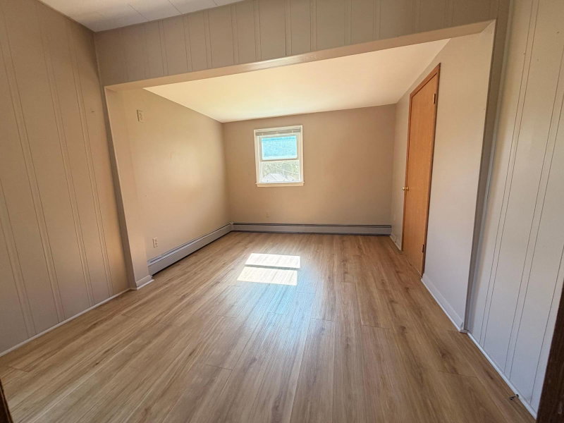 309 Pleasant Street NE - Photo 6