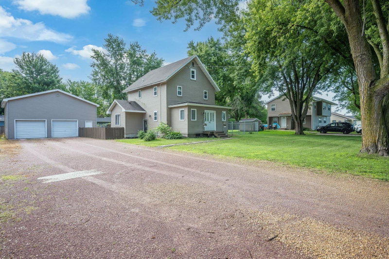 503 Central Avenue S - Photo 4