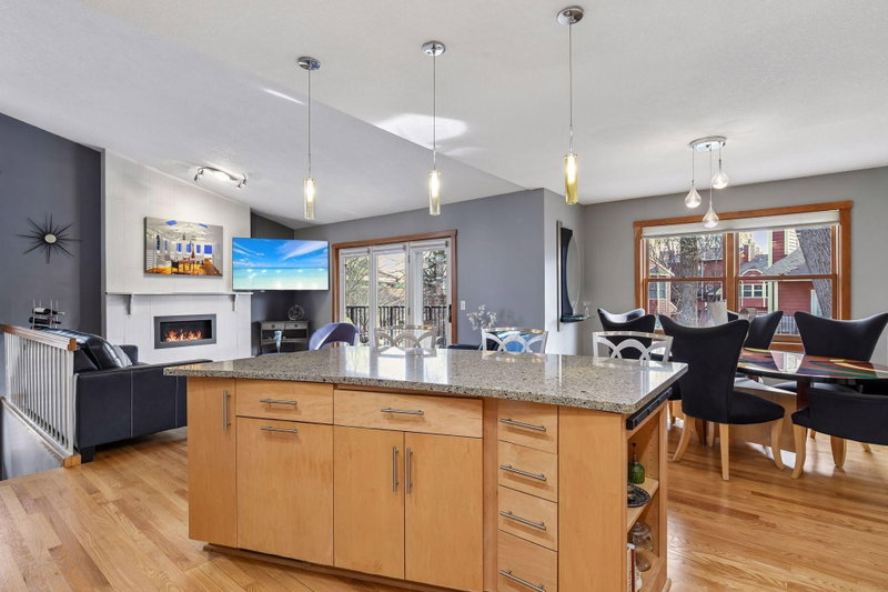 3433 Saint Louis Avenue - Photo 11